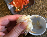 Foto del paso 5 de la receta: Pulpitos salteados con puré de ajos y concasé de tomate