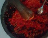 Foto langkah ke 2 dari resep Telur pokcoy saos tiram pedas.