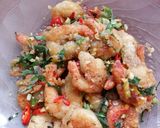 Foto langkah ke 8 dari resep Udang cabe garam daun jeruk.