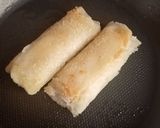 A picture of step 6 of Paneer chicken bread roll.
