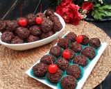 Foto langkah ke 7 dari resep Bola Bola Coklat.