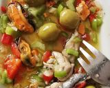 Foto del paso 3 de la receta: Salpicón de Boquerones y Mejillones  en salsa vinagreta