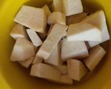 A picture of step 1 of Yam porrage.