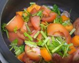 A picture of step 3 of Tomato celantro soup.