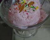 A picture of step 2 of Strawberry ice cream (just 3 ingredients).