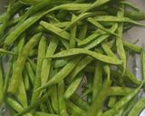 A picture of step 1 of Gawar phali.