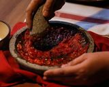 Foto langkah ke 5 dari resep Ayam Geprek Sambal Merah #TantanganPertamaku.