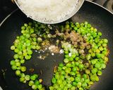 A picture of step 3 of Peas Pulao.