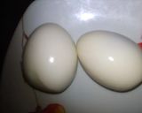 A picture of step 2 of Masala egg.