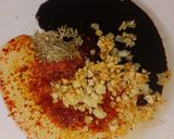 Foto langkah ke 2 dari resep Mie Goreng Chilli Oil.