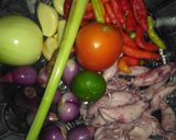 Foto langkah ke 1 dari resep Oseng Cumi Asin Pedas.