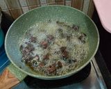 Foto langkah ke 2 dari resep Oseng paru + kentang.
