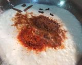 A picture of step 3 of Murgh pulao.