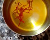 A picture of step 2 of Almond saffron milk.