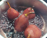 Foto del paso 3 de la receta: Peras al vino tinto 🍐🍷