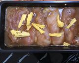 Une image de l'étape 1 de Escalopes de poulet bien épicés au fromage😋.