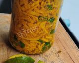 आलं, मिरची, आंबी हळद लोणचे... (वाडवळी पद्धतीने) (aala mirchi ambi haldi lonche recipe in marathi) रेसिपी स्टेप 10 फोटो 