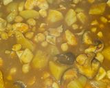 Foto del paso 7 de la receta: Garbanzos con frutos de mar