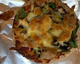 A picture of step 3 of Breakfast Pita Pizza.