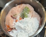 Foto langkah ke 1 dari resep Finger food mie ikan brokoli wortel.