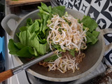 Mie Goreng "Atom Bulan"