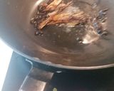 Foto langkah ke 3 dari resep Tumis sawi dengan ikan tauco.