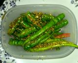 चटपटा मिर्ची का अचार (Chatpata mirchi ka achar recipe in Hindi) रेसिपी चरण 3 फोटो