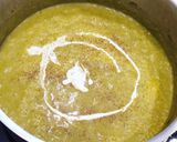 Spárgakrémleves, sonkába tekert füstölt sajtos sült spárgával recept fázis 3 fotója