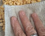 A picture of step 1 of Roasted chanadal without oil.