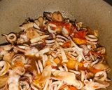 Foto langkah ke 3 dari resep Cumi Saos Mentega Simpel.