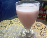 A picture of step 4 of Rose banana smoothie.