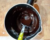 Foto del passaggio 21 della ricetta Cheesecake con Pasta Sfoglia Dolce Friabile e Salsa di Ciliegie a Specchio