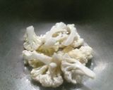 A picture of step 1 of Cauliflower egg korma.