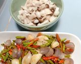 รูปขั้นตอนการทำที่ 1 ของ น้ำพริกปลาทูใส่เห็ด