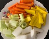 Foto del paso 1 de la receta: Sopa de sémola y pollo