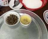 Hình bước làm 1 của món Bánh cuốn tráng chảo