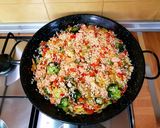 Foto del paso 8 de la receta: Paella de verduras y salmón
