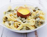 Une image de l'étape 5 de Tagliatelles carbonara végétarienne.