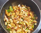 A picture of step 9 of Prawn Potato chilli fry.