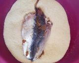 صورة لخطوة 2 من وصفة سردين حبة على حبة بالدرسة الله الله 🐟🤩🐟