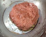 A picture of step 4 of Beetroot lachcha paratha.