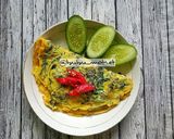Foto langkah ke 6 dari resep Telur dadar pedas campur sayuran selada.