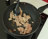 Foto langkah ke 5 dari resep Lumpia Ayam Jamur Devina Hermawan.