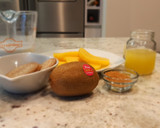 Foto del paso 1 de la receta: Batido de kiwi, piña y galletas