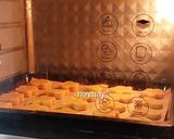 Foto langkah ke 3 dari resep Fancy Cookies With Royal Icing.