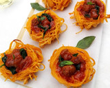 Foto del paso 7 de la receta: Nidos de espaguetis con longaniza fresca