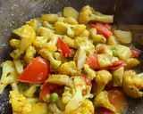 A picture of step 4 of Phulkopi Tarkari.