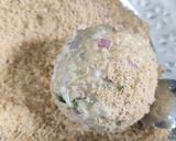 A picture of step 8 of Noodles scotch eggs.