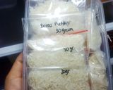 Foto langkah ke 1 dari resep Menu MPASI - Bubur Ayam Mentega.