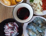 Foto langkah ke 1 dari resep Udang Cumi Saus Padang.
